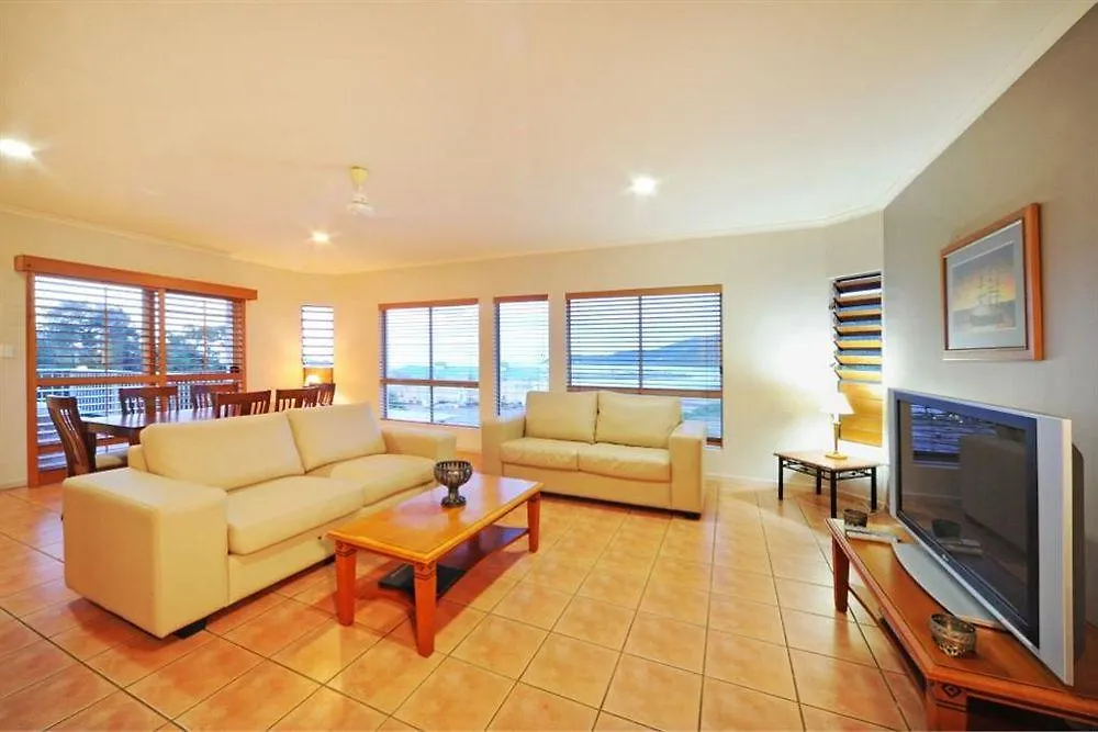 Aparthotel At Boathaven Bay Holiday Apartments Airlie Beach