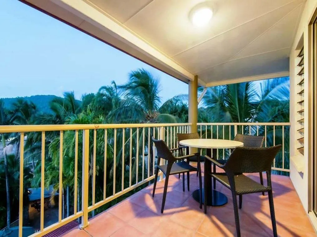 At Boathaven Bay Holiday Apartments Airlie Beach Aparthotel
